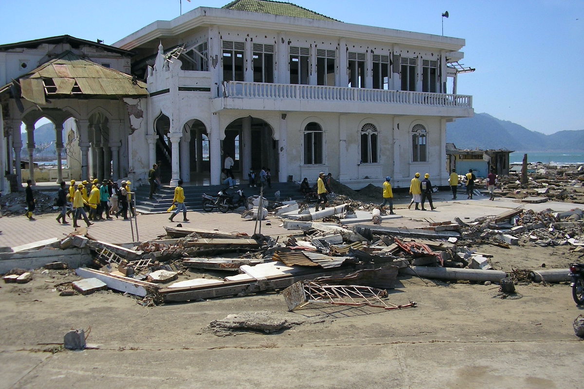 The aftermath of the 2004 tsunami in Indonesia. (Photo: Donal Darcy/Concern Worldwide)