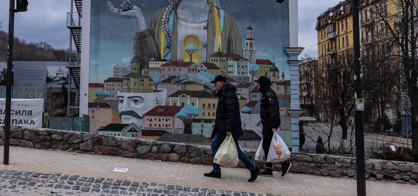 People shop for groceries in Kyiv in the weeks following the start of the war. (Photo: Stefanie Glinski/Concern Worldwide)